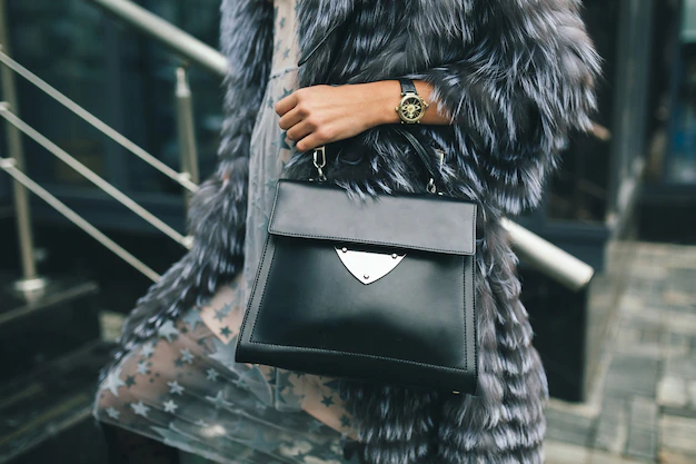 Getting to know how to produce bags and shoes - selling luxury bags and shoes